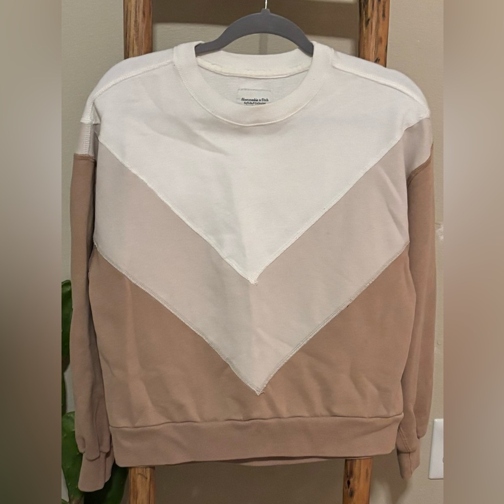Abercrombie sweat shirt
